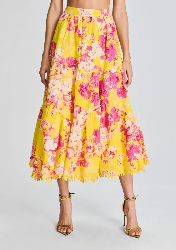 Tulle skirts for a fairy - like appearance Auril Maxi Skirt
