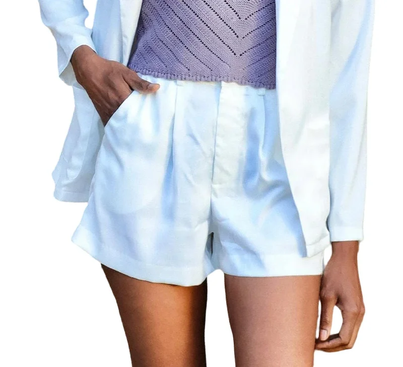 Belted Women Shorts to Enhance the WaistlineAll Of The Lights Shorts In White